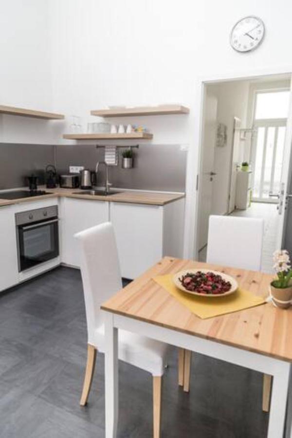 Hi-Bp Sunny Home Apartments In The Heart Of Budapest Exterior photo
